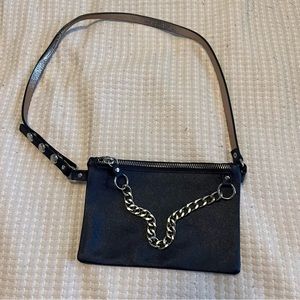 EUC Michael Kors Black Belt Bag w/ silver straps, Sz L